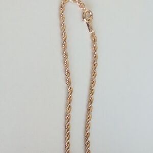 Elegant Gold Rope Chain Necklace